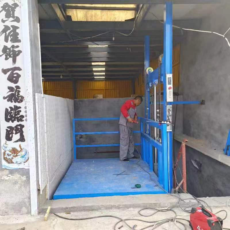 电动液压货梯升降机